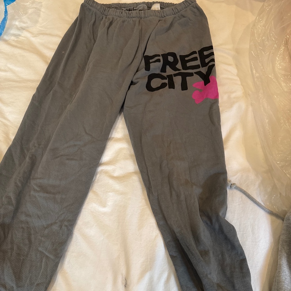 Free City Joggers
